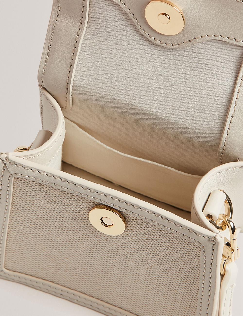 Ted Baker AUDOU - Rose Detail Canvas Mini Top Handle Crossbodytassen Dames Ecru | Belgium  018362-OAR