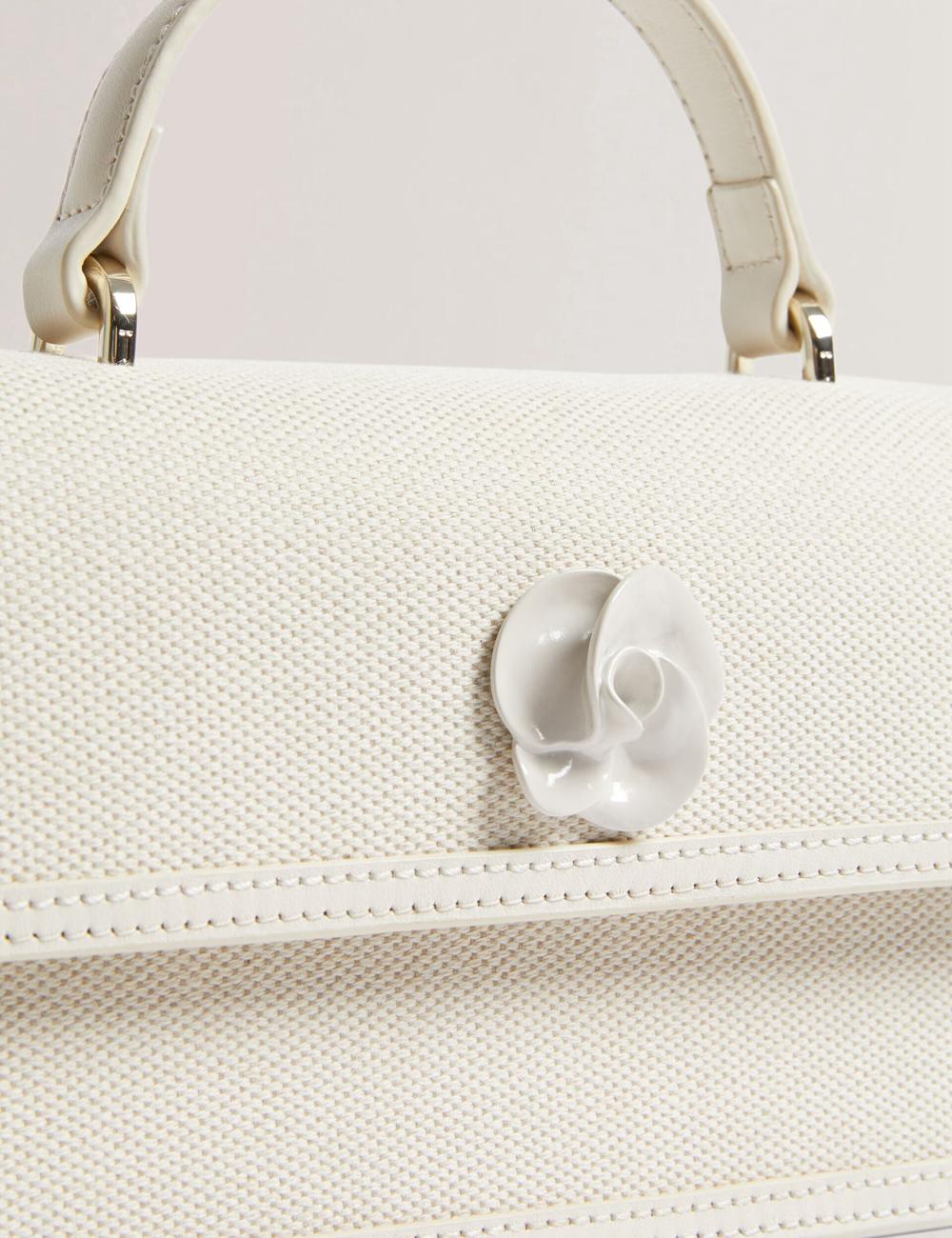 Ted Baker AUDRIS - Rose Detail Canvas Top Handleuette Crossbodytassen Dames Ecru | Belgium  802516-OYA