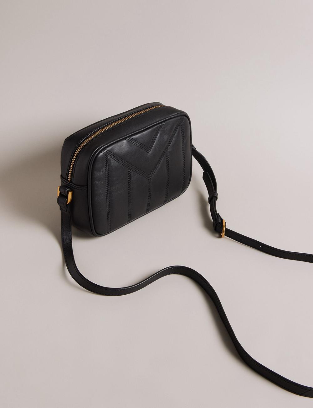 Ted Baker AYALILY - Quilted Leather Camera With Front Pocket Schoudertassen Dames Zwart | Belgium  961023-GNH