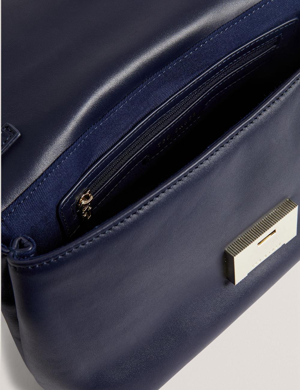Ted Baker DEMAE - Leather Fold Over Chain Schoudertassen Dames Donkerblauw | Belgium  416537-WMI