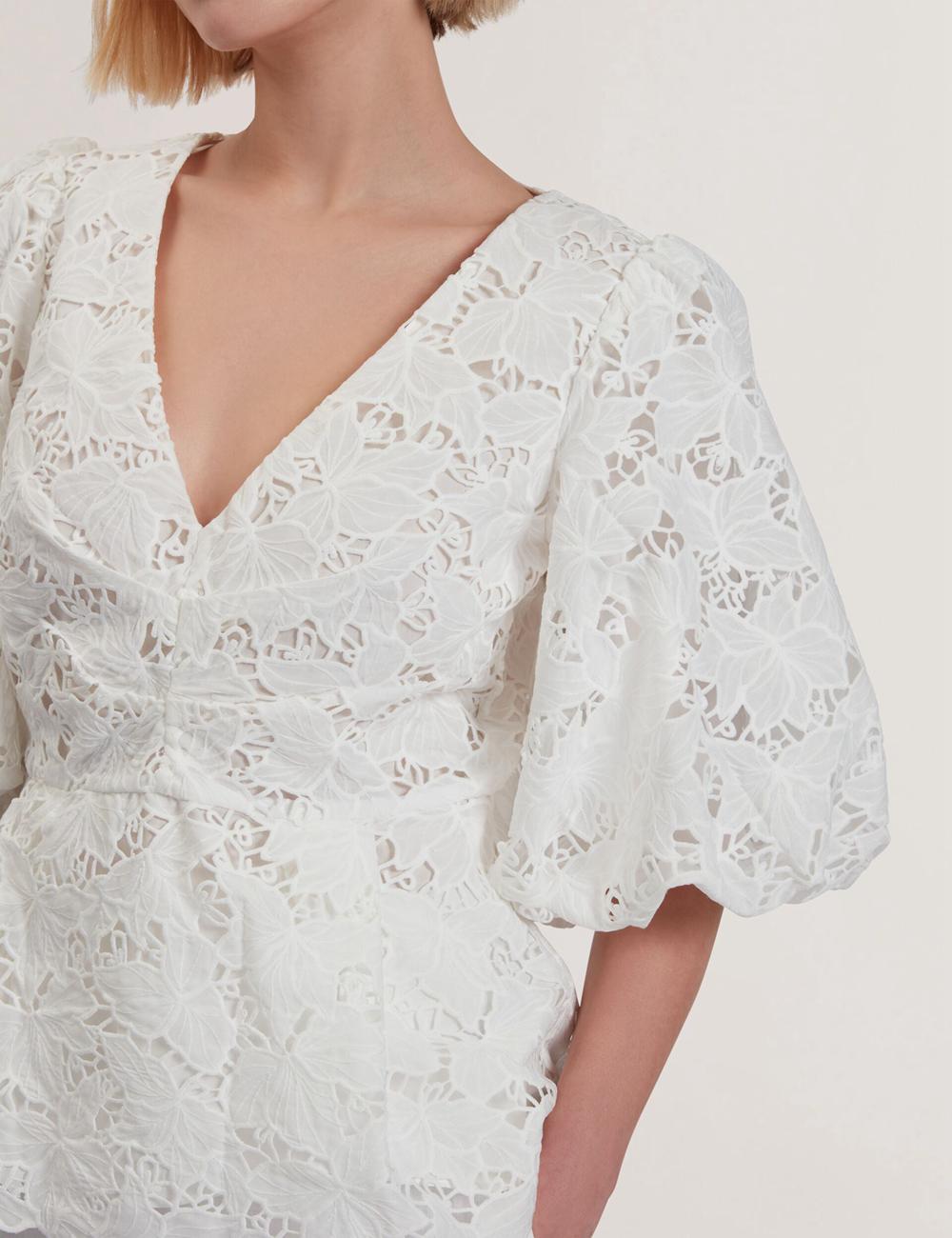 Ted Baker ELLARI - Lace Puff Sleeve V-Neck Peplum Topjes Dames Wit | Belgium  378650-WNO