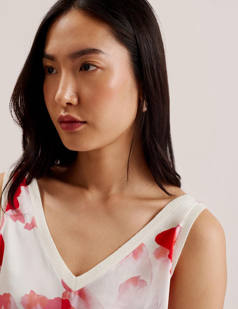 Ted Baker HEIDIII - Printed Panel V-Neck Knitted Vest Topjes Dames Ivory | Belgium  697081-CZO