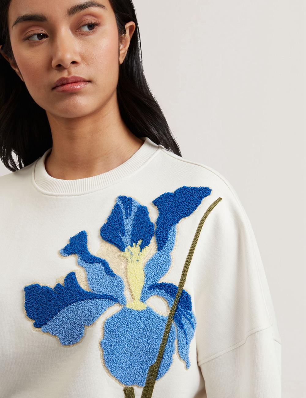 Ted Baker SANDERR - Tufted Floral Graphic Cotton Sweatshirts Dames Wit | Belgium  028749-DZJ