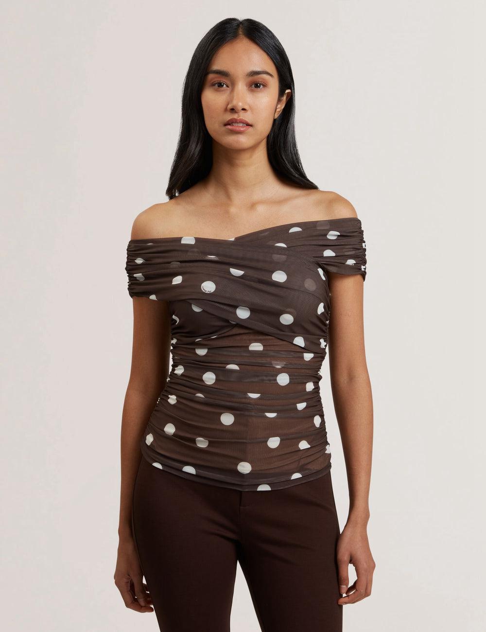 Ted Baker ZAAMO - Off-the-Shoulder Polka Dot Mesh Topjes Dames Bruin | Belgium  629470-QUH